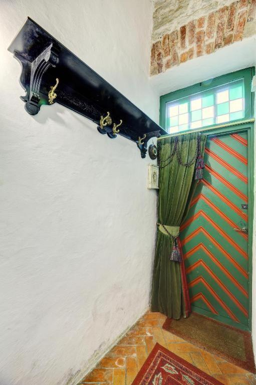 Appartement Cozy Old Town Historic House à Tallinn Extérieur photo